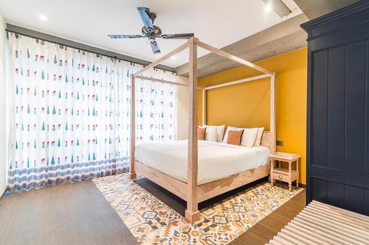 Bougainvilla Apartment Surat Buitenkant foto
